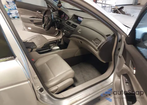 2008 Honda Accord 2.4 Ex-L from USA, damaged, VIN JHMCP268X8C054237